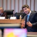 Eduardo Pedrosa cobra ações integradas para enfrentar aumento da população em situação de rua no DF