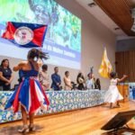 Mulheres sambistas são homenageadas e pedem valorização dos desfiles de samba do DF