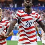 Herói na estreia dos EUA na Copa, Balogun nasceu no país por acaso